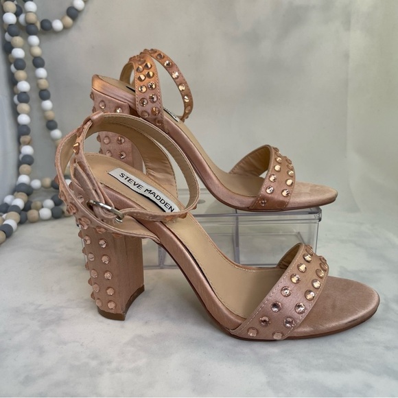 STEVE MADDEN Women’s Maeryn Pink Blush Satin Jeweled StuddedHeels sz 6 - Picture 8 of 10